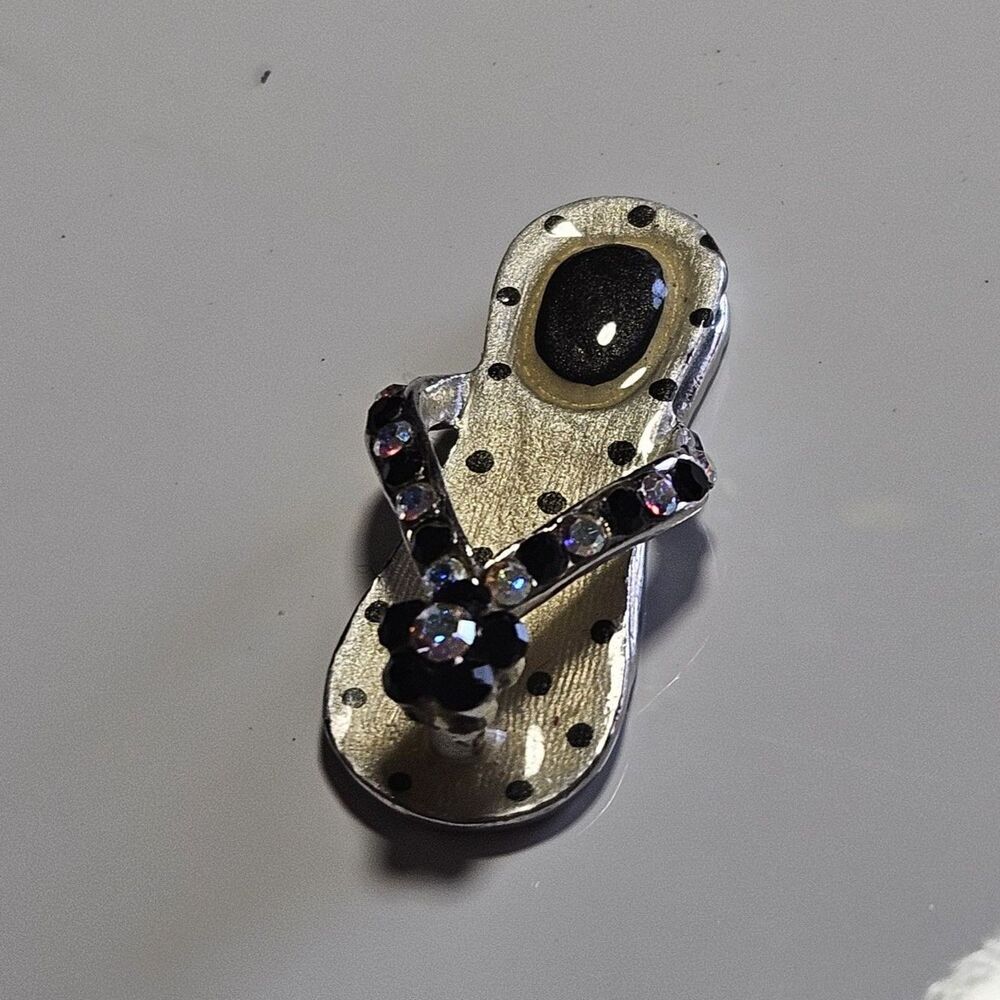 **Sale** Cookie Lee Silver Tone Cream And Black Polka Dot Flip Flop Charm